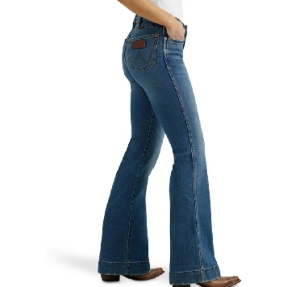 Wrangler Blue Boot Cut Jeans - Picture 4 of 5